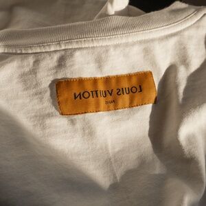 Medium White Louis’s Vuitton embossed t-shirt